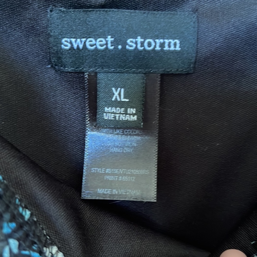 Brand new sweet storm baby doll dress with bow tie sleeves - Picture 4 of 4